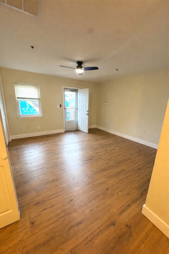 Photo - 1733 Guilford Ave Unit 2