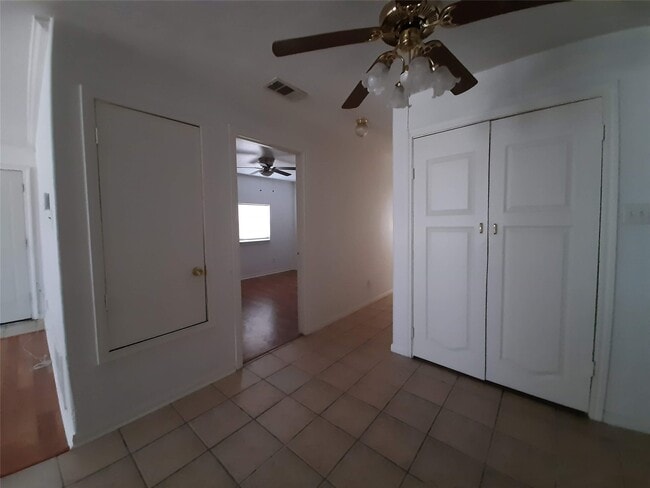 4542 Otterbury Dr Unidad C