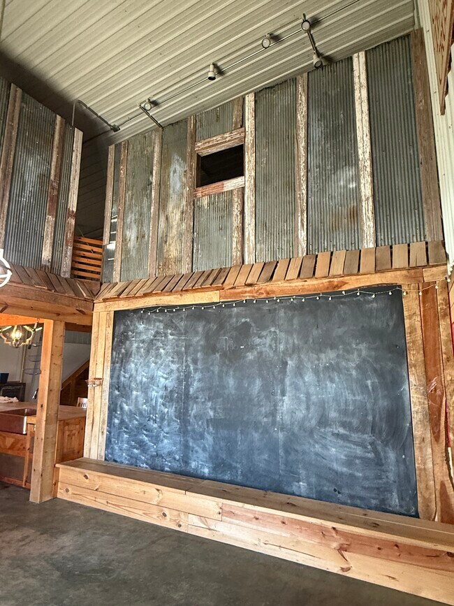 Photo - 13360 US Highway 62 NE