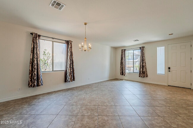 Photo - 4592 E Gleneagle Dr