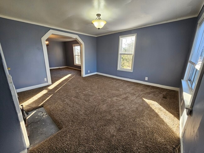 Photo - 122 Locke Ln