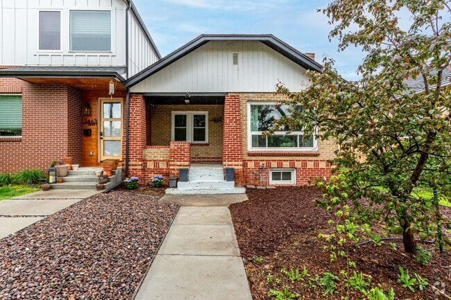 Building Photo - Remodeled 3BD, 2BA Half Duplex in East Den... Rental
