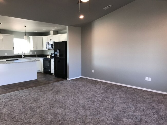 Photo - 2Story Home! 4 Beds, 2.5 Bath!