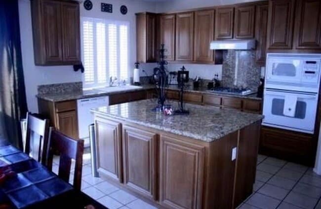 Photo - 27955 Alta Vista Ave