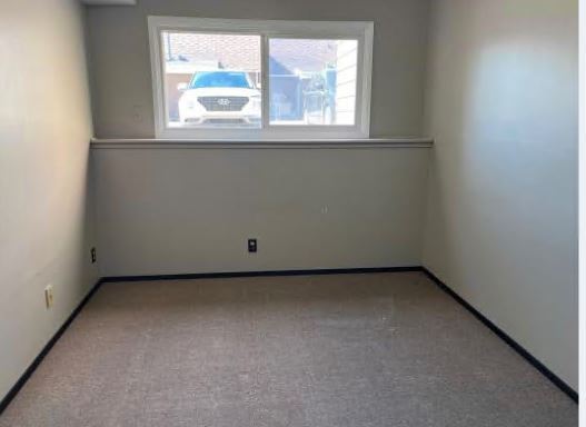 Photo - 3 bed 1.5 bath - Large unit - closer to Olds College Unité 3