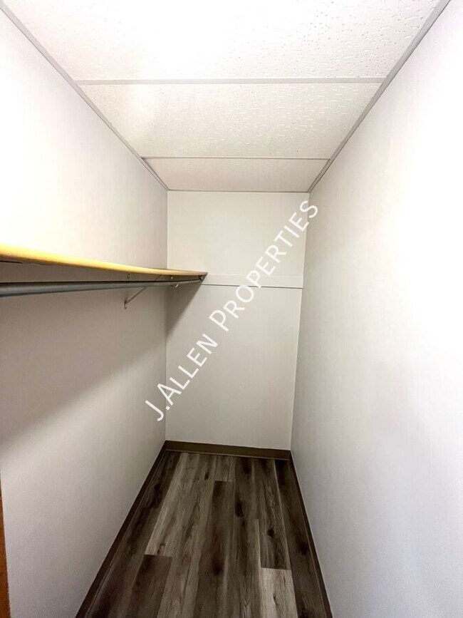 Photo - Charming 1-Bed, 1-Bath Apartment in the He... Unit 10