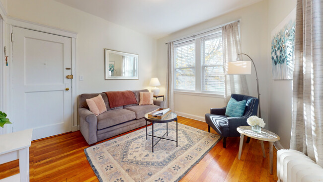 Photo - 191 Kent St Townhome