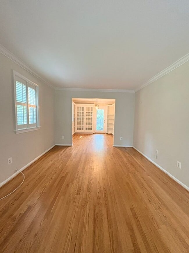 Photo - 6718 Kenwood Forest Ln