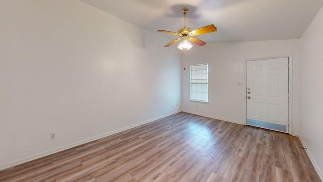 Photo - 204 W Truman Ave Unit 204 B W. Truman Avenue