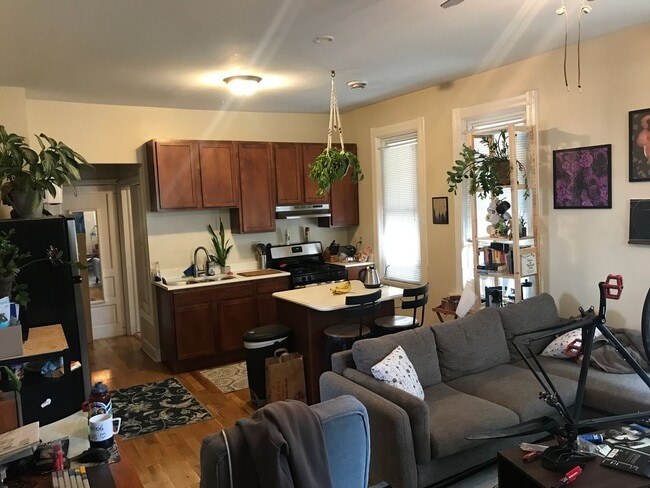 Photo - 2013-15A N Newhall St Apartment Unit Upper Rear