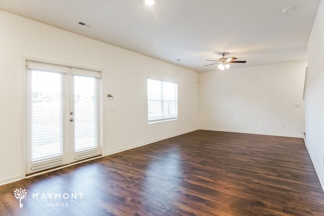 Photo - 5603 Timber Leaf Lp