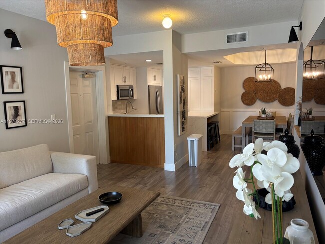 Photo - 6700 NW 114th Ave Unit 902