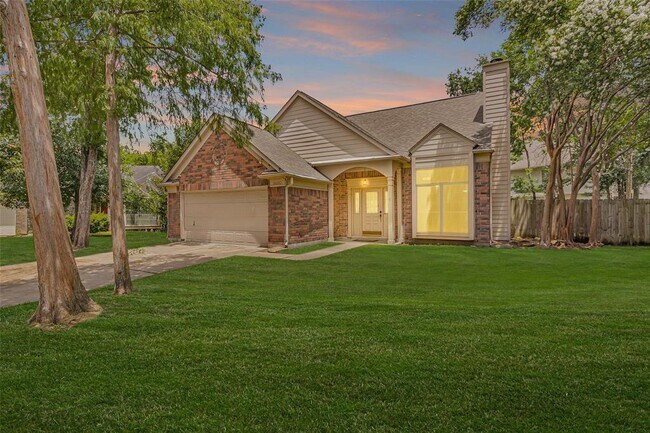Photo - 16042 Glenbrook Knoll Ln Casa