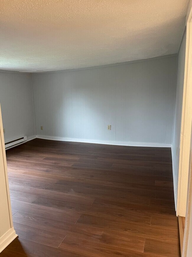 Photo - 122-124 E High Street Unit APT 102