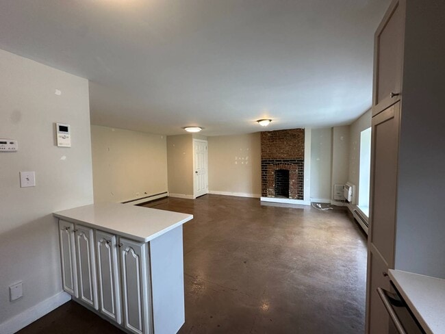 Photo - 327 Van Brunt St