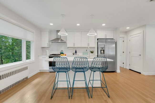 Photo - 117 Sagamore Rd