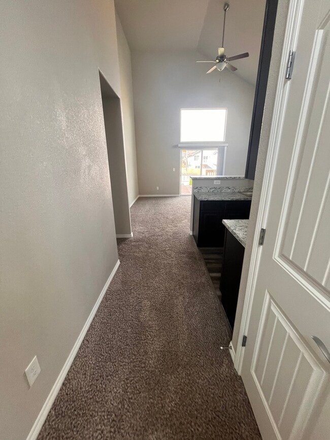 Photo - 6452 Vedder Dr