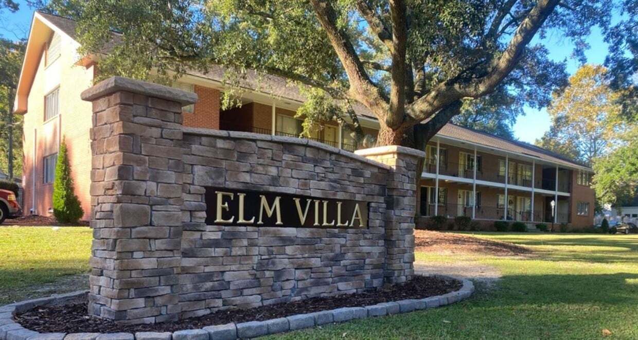 Elm Villa Apartments - Elm Villa Apartments