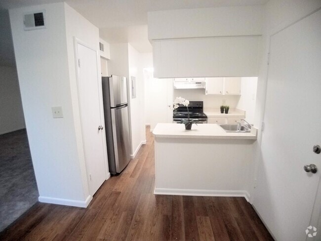 Building Photo - Fantastic 1 /1 x Rent @ Winter Park's Four... Unit 412 Rental