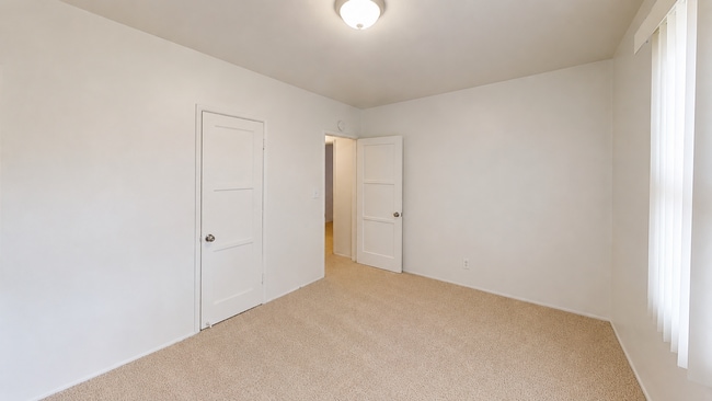 322 Pasadena Ave