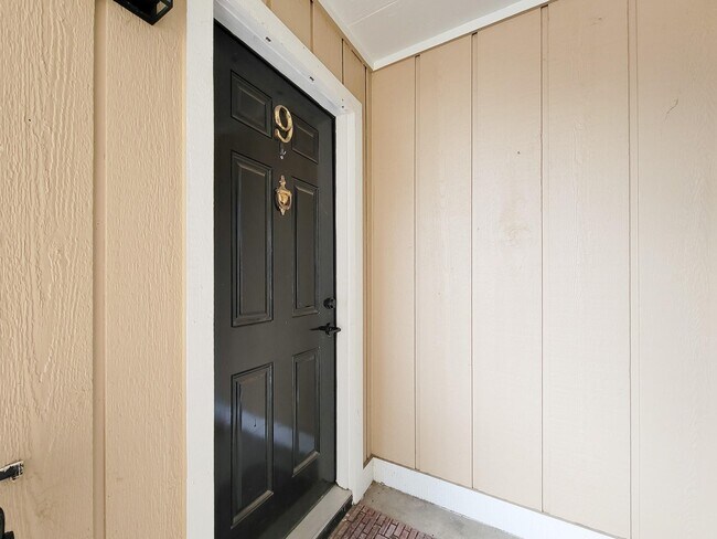 Photo - 1418 Vermont St Unit 9