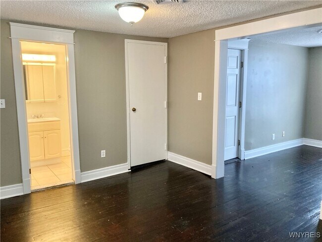 Photo - 294 S Elmwood Ave