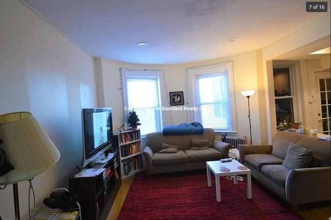 Photo - 69 Babcock St Unit 6