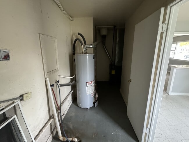 Photo - 2114 N Kitley Ave