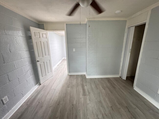 Photo - 1302 Dunbar St Unit 2