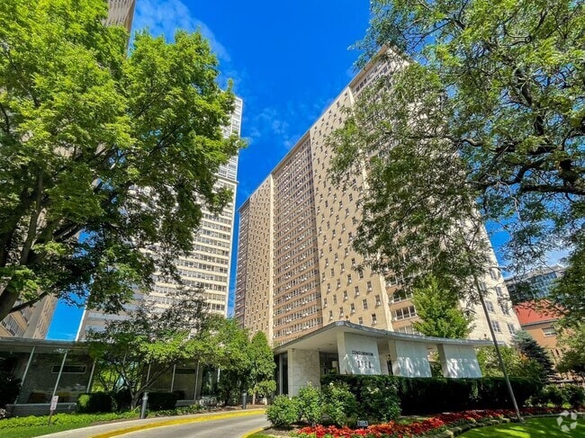 Building Photo - 3950 N Lake Shore Dr Unit 2028E Rental