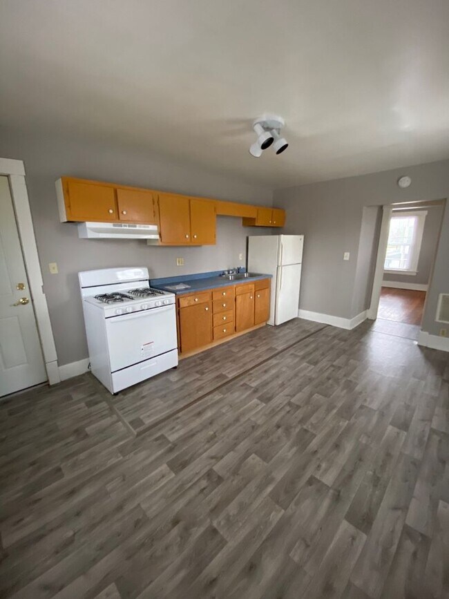 Photo - 301 W Eureka St Unidad 4