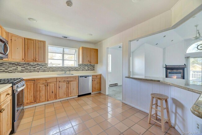 Photo - 367 Seabreeze Ct