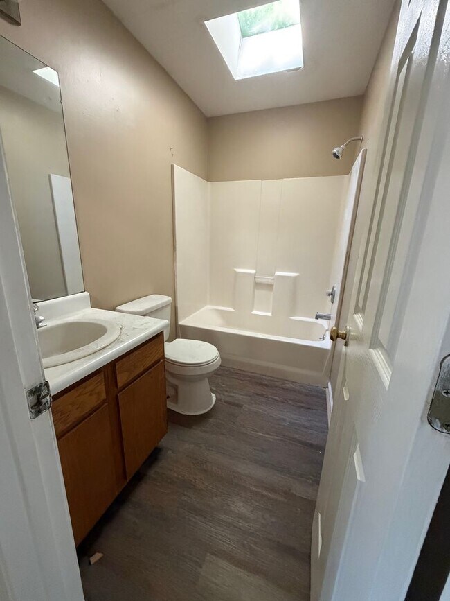 Photo - Close to Shopping, Restaurants and Hospitals Unit 26 A Chatham St