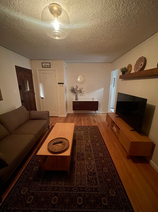 Photo - 1823 N Watts St