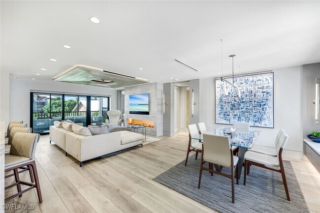 Photo - 295 5th Ave S