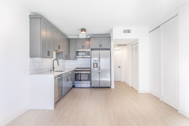 6133 Eleanor Ave