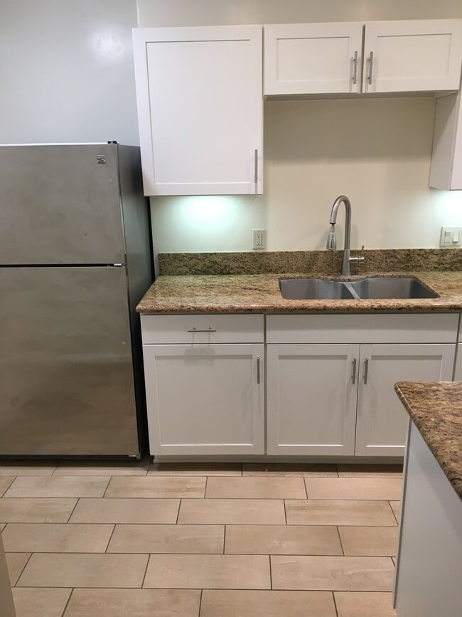 Photo - 2301 De la Vina St Unit 2301 A  delavina street c