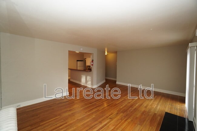 Photo - 935 E 8th Ave Unidad #1
