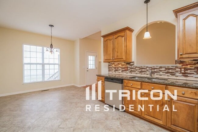 Photo - 100 Havenwood Ct