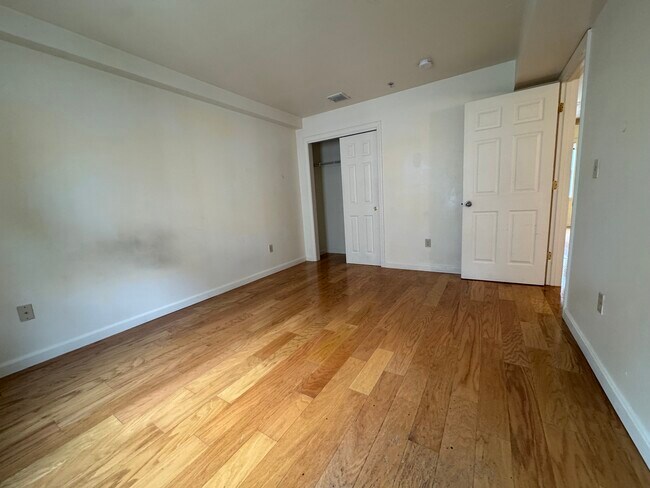 Photo - 34 Raymond St Unit 34A