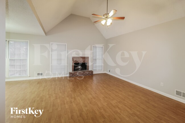 4725 Diggers Way