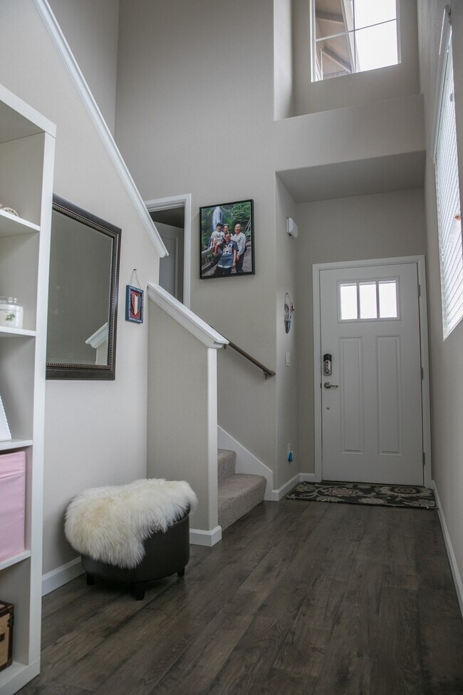 8863 Corona St NE House House Rental in Lacey, WA