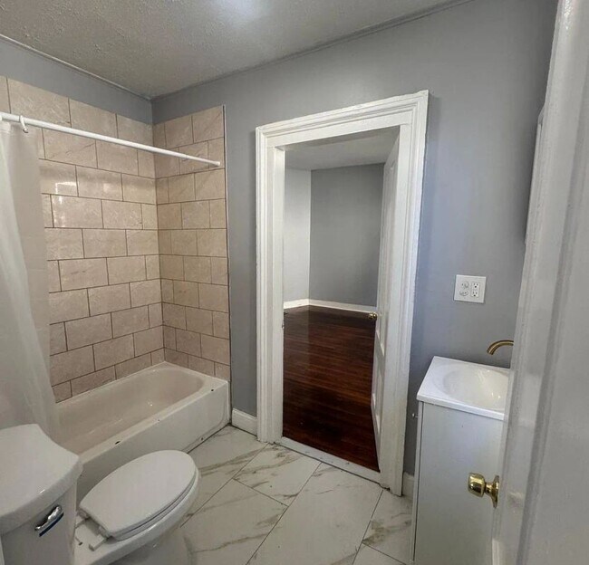 Photo - 5 Gilbert Ave Unit #1