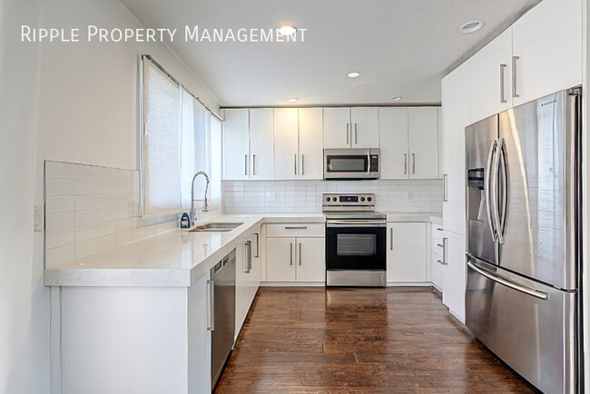 Photo - Modern 3 Beds, 2.5 Baths TownHouse | No Pets Allowed