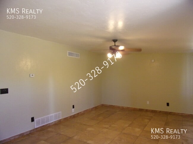 Photo - 5625 S Irving Dr