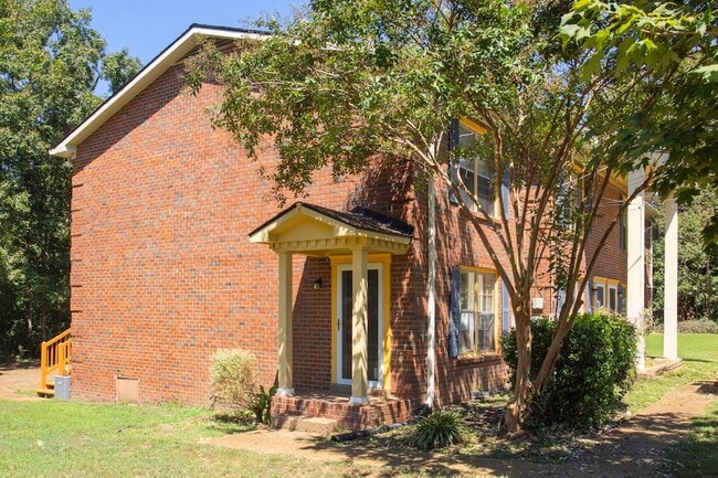 Photo - 716 Holder Dr