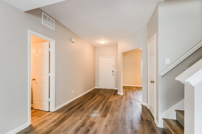 Photo - 577 Farnham Dr