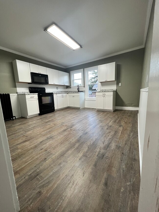 Kitchen - 425 Ellicott St Apartments Unit 2