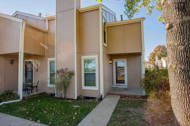 Photo - 147 Harbor View Dr Unit 147