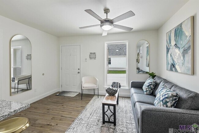 Photo - 212 Centerville St NE Unidad 4